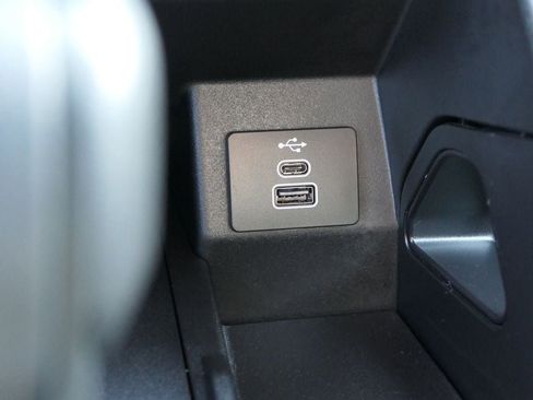 Used 2025 Ford Ranger XL RWD image 25