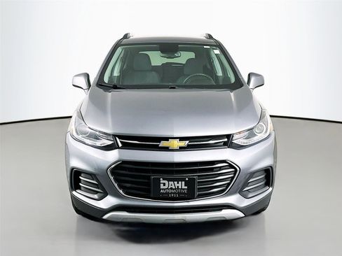 Used 2020 Chevrolet Trax LT image 3
