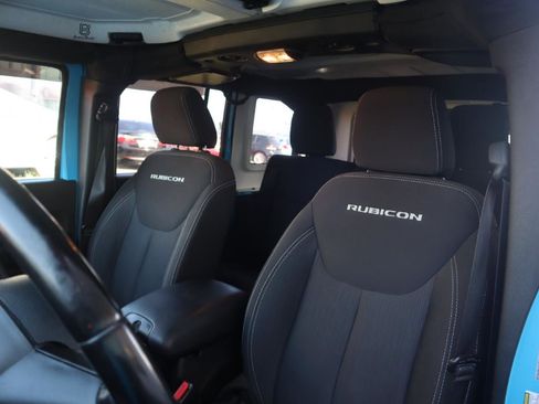 Used 2018 Jeep Wrangler Unlimited Rubicon w/ Cold Weather Group image 57