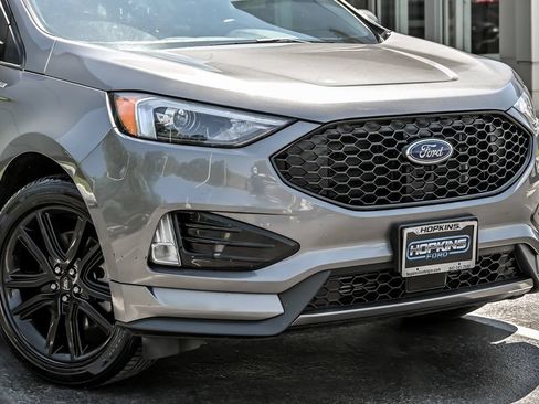 Certified 2023 Ford Edge ST-Line AWD/4WD image 2