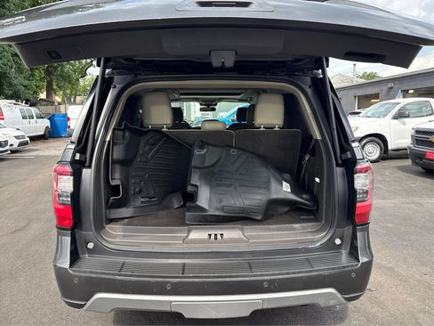 Used 2018 Ford Expedition Limited w/ Equipment Group 302A AWD/4WD image 13