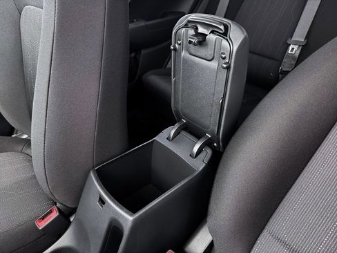 New 2026 Hyundai Venue SE image 18