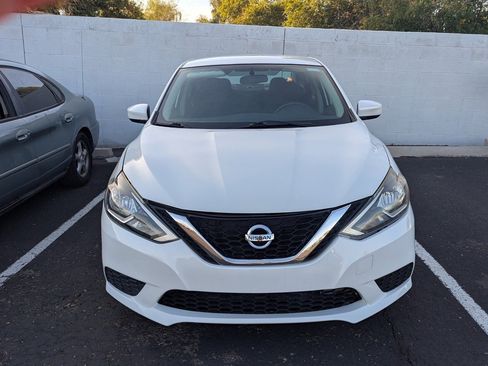 Used 2017 Nissan Sentra SV image 3