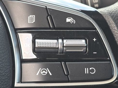 Used 2024 Kia Forte LXS w/ LXS Technology Package FWD image 31