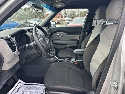 Used 2018 Kia Soul image 9