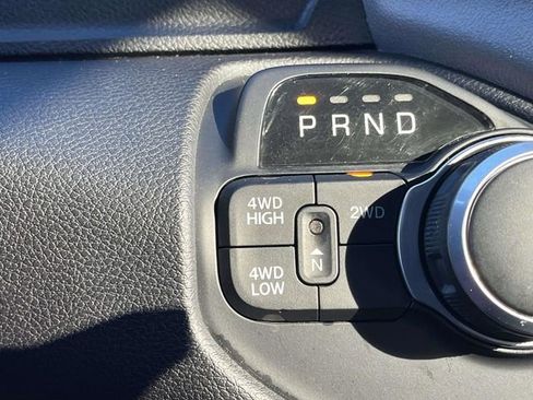 Used 2024 RAM 2500 Big Horn image 32