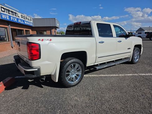 Used 2015 Chevrolet Silverado 1500 High Country w/ High Country Premium Package image 7