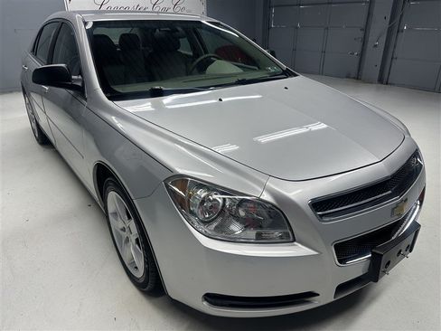Used 2012 Chevrolet Malibu LS FWD image 9