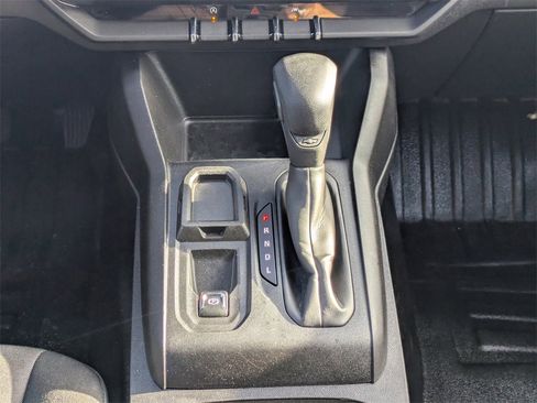 Used 2023 Chevrolet Colorado W/T image 19