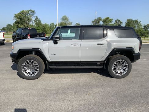 New 2025 GMC Hummer EV 3X AWD/4WD image 8