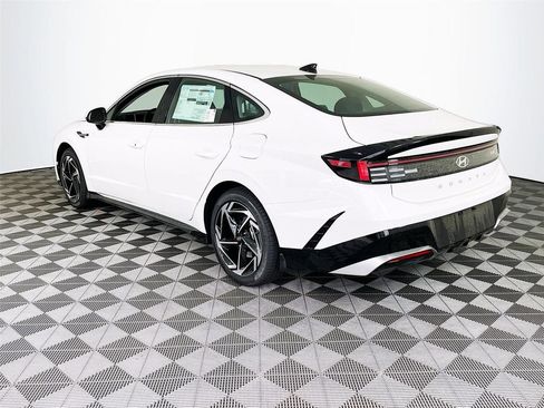 New 2026 Hyundai Sonata SEL FWD image 4