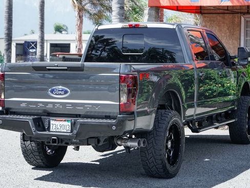 Used 2017 Ford F250 Lariat w/ Lariat Ultimate Package image 10