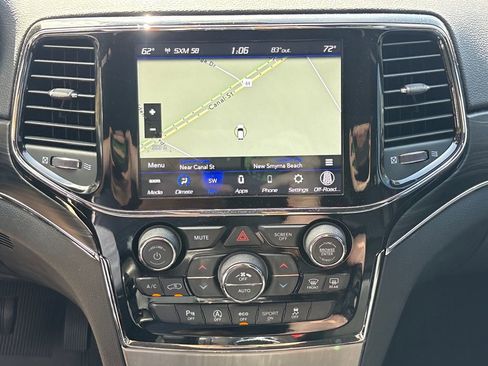 Used 2021 Jeep Grand Cherokee Limited image 24