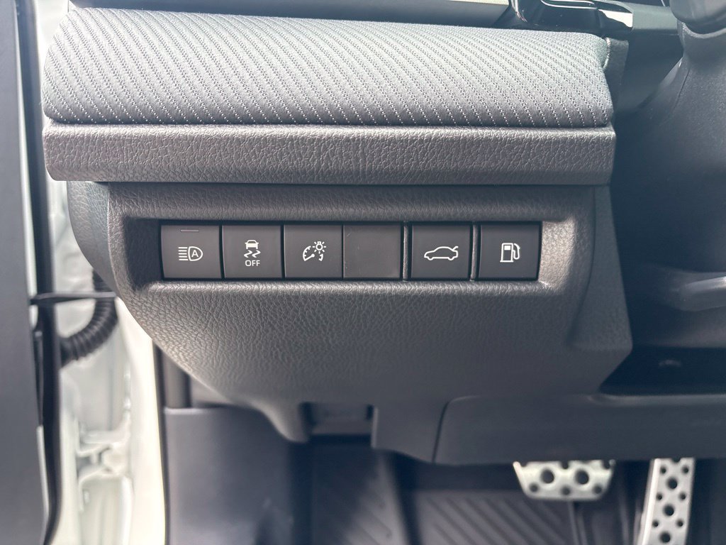 Used 2026 Toyota Camry SE FWD image 19