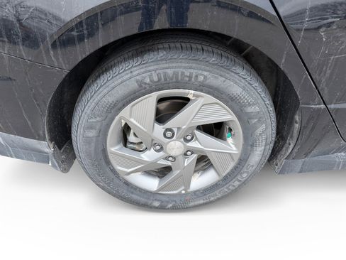 Certified 2025 Hyundai Sonata SE image 17