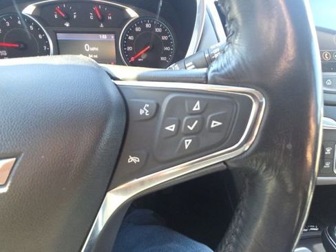 Used 2019 Chevrolet Equinox Premier image 34