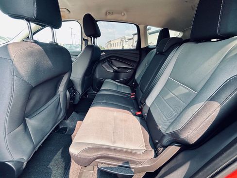 Used 2015 Ford Escape SE w/ Equipment Group 201A image 21