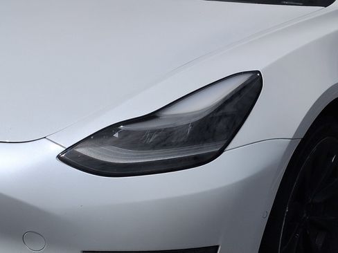 Used 2021 Tesla Model 3 Standard Range Plus RWD image 6