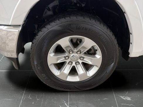 Used 2020 RAM 1500 Laramie AWD/4WD image 11