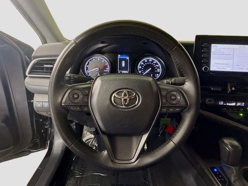 Used 2023 Toyota Camry SE FWD image 13