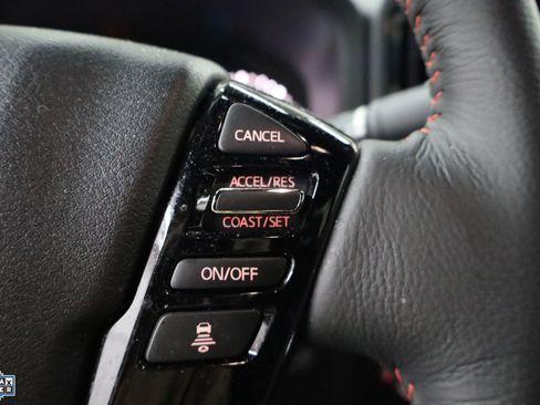 Used 2025 Nissan Frontier PRO-4X w/ Black Accent Package image 15