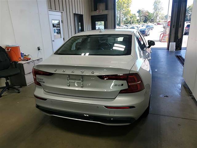Used 2023 Volvo S60 B5 Core AWD/4WD image 14