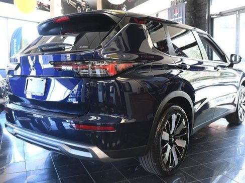 New 2026 Mitsubishi Outlander SE AWD/4WD image 17