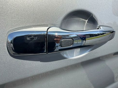 Used 2017 Ford Explorer Limited image 59