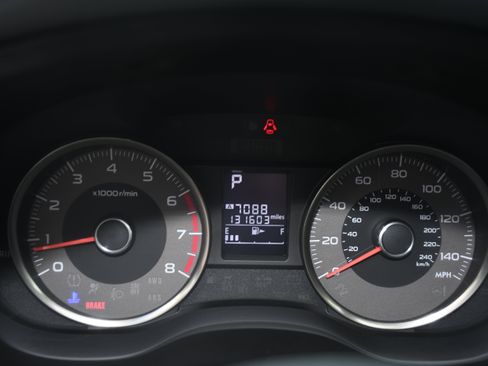 Used 2016 Subaru Forester 2.5i Limited AWD/4WD image 14