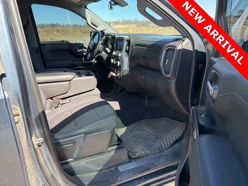 Used 2020 GMC Sierra 1500 SLE w/ SLE Value Package image 12