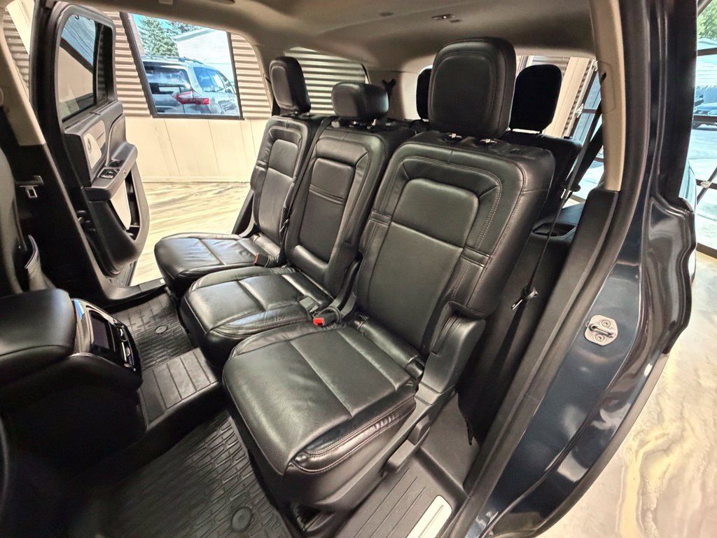 Used 2021 Lincoln Aviator Reserve w/ Equipment Group 202A AWD/4WD image 8