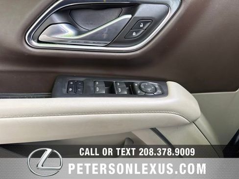 Used 2022 Chevrolet Suburban Z71 w/ Z71 Off-Road Package AWD/4WD image 27