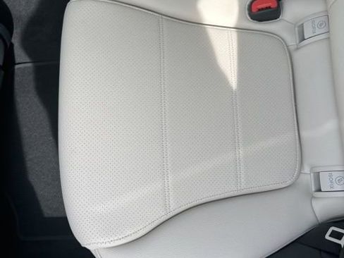 New 2026 Mercedes-Benz GLC 300 4MATIC image 23