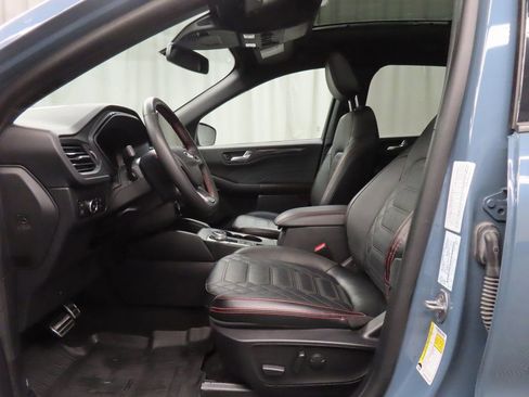 Used 2023 Ford Escape ST-Line Elite w/ Premium Technology Package image 9