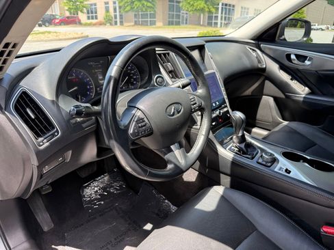 Used 2014 INFINITI Q50 Premium w/ Navigation Package RWD image 32