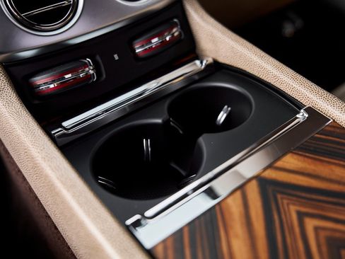 Used 2014 Rolls-Royce Wraith image 49