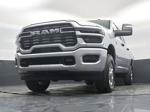 New 2026 RAM 2500 Big Horn AWD/4WD image 43