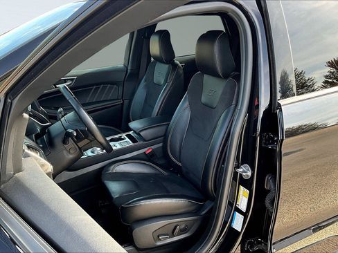 Used 2022 Ford Edge ST w/ Equipment Group 401A image 14