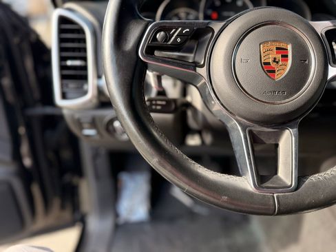 Used 2017 Porsche Cayenne AWD/4WD image 17
