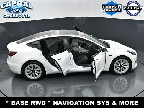 Used 2023 Tesla Model 3 Standard Range image 30