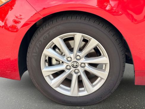 Used 2026 Toyota Corolla SE FWD image 11