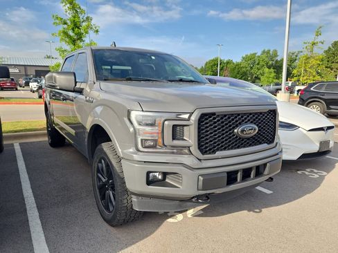 Used 2020 Ford F150 Lariat w/ Equipment Group 502A Luxury AWD/4WD image 4