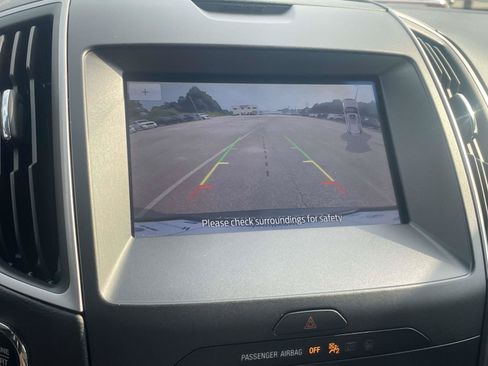 Used 2020 Ford Edge SEL w/ Convenience Package FWD image 16