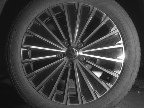 Used 2025 Volkswagen Taos SE image 14