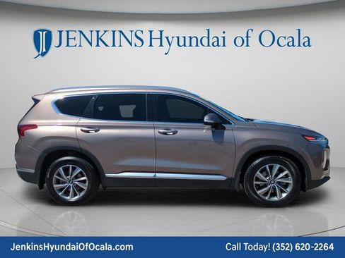 Used 2019 Hyundai Santa Fe FWD image 2