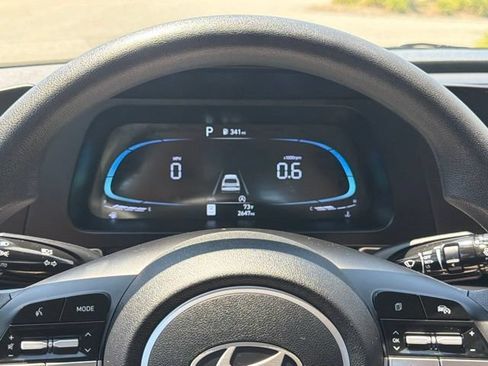 Certified 2026 Hyundai Elantra SE w/ Cargo Package FWD image 14
