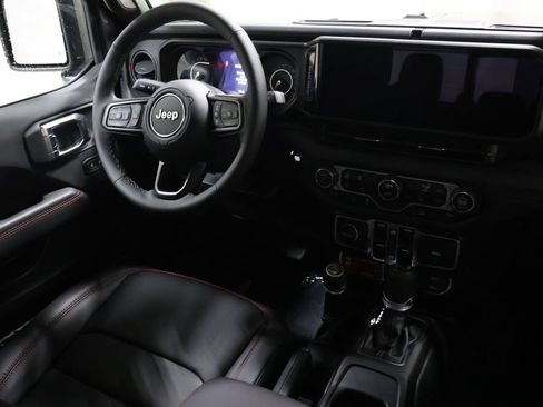 New 2026 Jeep Gladiator Rubicon AWD/4WD image 17