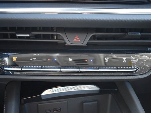 New 2025 Buick Envision Preferred image 31