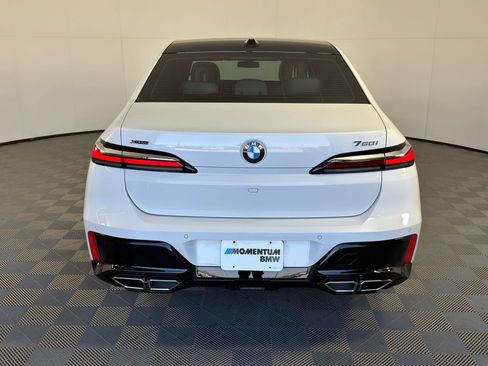 Certified 2023 BMW 760i xDrive image 9