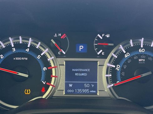 Used 2015 Toyota 4Runner Limited image 30